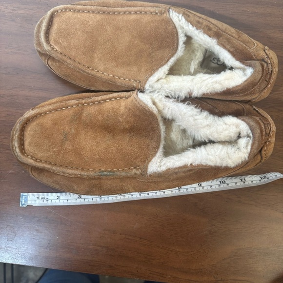 Men\'s Tan Suede UGG Loafers Slippers. 11.5-12 main image 9